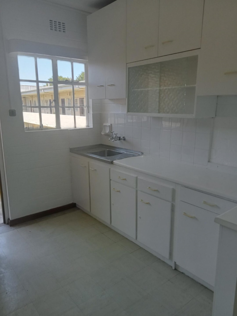 1 Bedroom Property for Sale in Newlands Western Cape